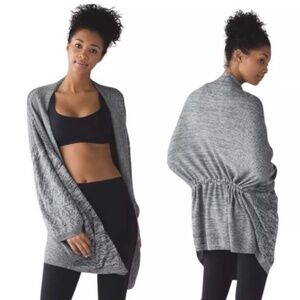 Lululemon Breeze Easy Wrap NWT